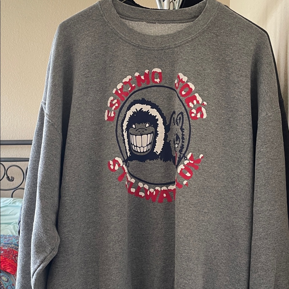ESKIMO JOE’s sweatshirt